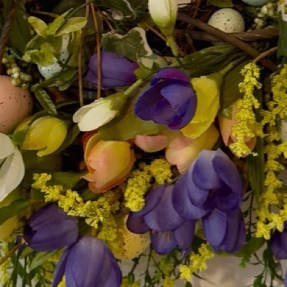 Springtime Floral Easter Wreath - Picture 4 of 4